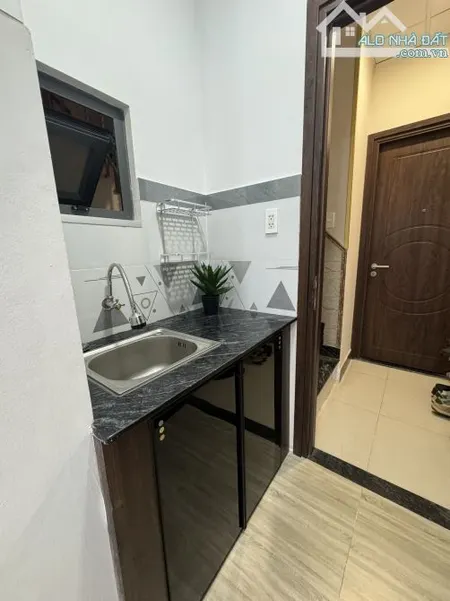 Cho thuê phòng trọ cao cấp đường Đinh Bộ Lĩnh P26 Bình Thạnh 30m2 hẻm xe hơi