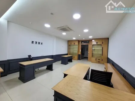 Cho thuê văn phòng đường Nguyên Hồng sàn 50m2 giá rẻ