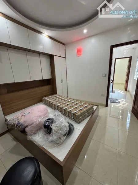 Cho thuê nhà nhà riêng tại ngõ 570 Thanh Liệt 40m2 4T Hai Thoáng giá 10tr/tháng.