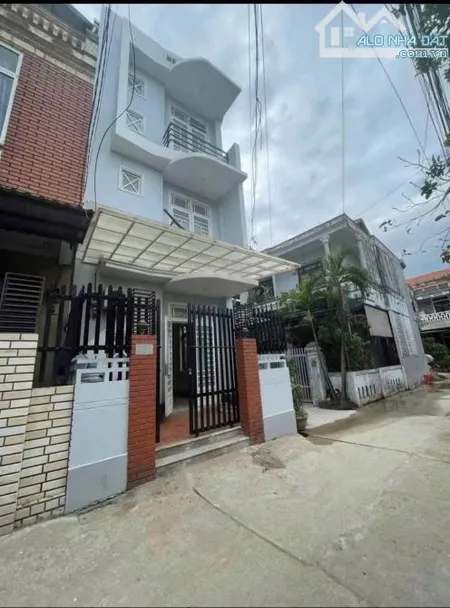 CHO THUÊ NHÀ 3 TẦNG KIỆT PHAN CHU TRINH, TP HUẾ