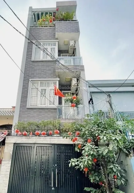 * bán nhà 4 tầng mặt tiền mới đẹp ở ngay phó đức chính giáp quận 1 73 m2 giảm còn 14 tỷ gồm 5 pn