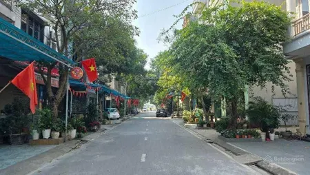 Chính chủ bán nhà phố tân thụy nguyễn lam long biên 105m2 0969 958 ***