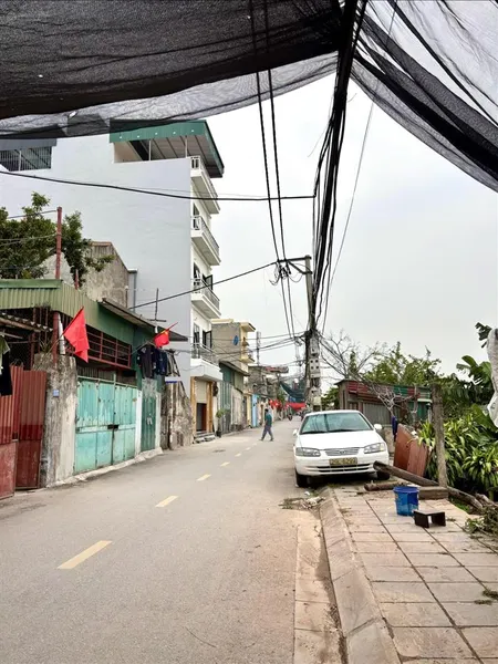 Bán đất tặng nhà thuý lĩnh 2 tầng 50,5m2 9,5 tỷ ô tô tránh view bãi bồi sông hồng
