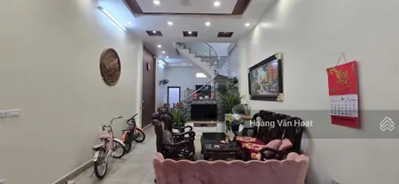 Bán nhà dân xây long biên, gần khu đấu giá. 50m2 x 3 tầng, nhỉnh 7 tỷ. 0965 858 ***