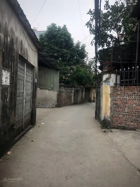 Bán một thửa đất tặng 2 căn nhà xây mới