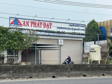 Bán nhà xưởng 15x35m đầy đủ công năng, văn phòng, cẩu trục, giá 9.5 tỷ, mặt tiền ql51, kim dinh br