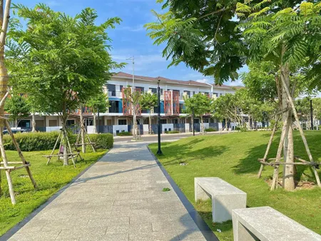 Nhà phố 3 tầng tại suncasa central hàng thanh toán tiến độ siêu giản