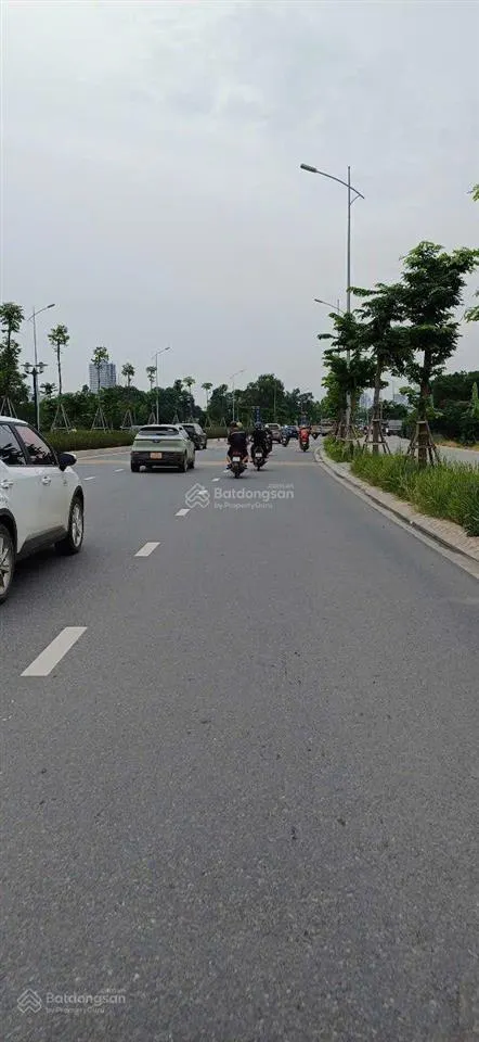 Bán đất thổ cư đại mỗ , nam từ liêm 50m, mt 4m phân lô, vỉa hè, ô tô tránh, kinh doanh đỉnh