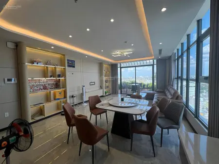 Penthouse sân vườn biệt thự góc trên không view sân bay. giá 8.8 tỷ tl.