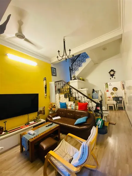 Bán nhà ngọc hà ba đình, diện tích sổ 45m2, nhà 4 tầng, mặt tiền 4m, giá 11,8 tỷ thươn lượng mạnh.