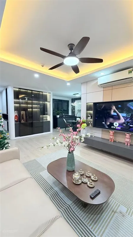 Em cần tiền bán gấp căn 3pn chung cư mỹ đình, nội thất lung linh rẻ hơn thị trường 300tr