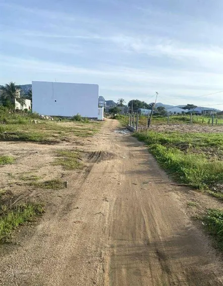 Bán đất thổ cư chính chủ giá rẻ, vài bước chân ra tỉnh lộ 702, cách biển 500m