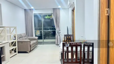 Bán 2pn sky89 quận 7 giá 4.95 tỷ tặng nội thất cao cấp nhà có sẵn sổ hồng 0939 220 ***