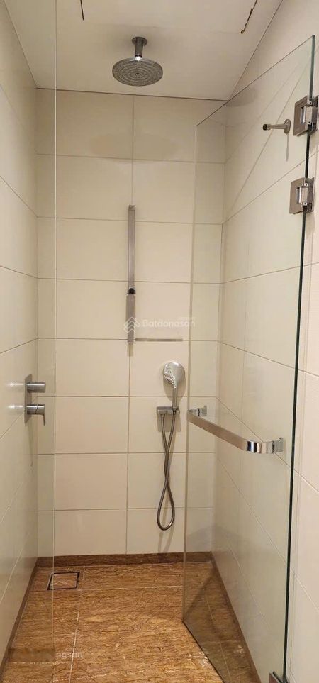 Cho thuê CHCC Indochina Plaza - IPH Xuân Thủy, DT 145M2, 3PN, 2WC, Full nội thất,nhận nhà được luôn