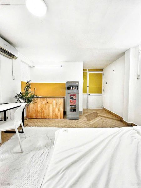 Cho thuê phòng studio cửa sổ thoáng đón nắng , đường lê văn sỹ - gần quận 1 , toà nhà viettel