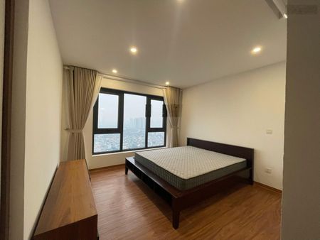 Chính chủ cho thuê căn hộ 3PN đủ đồ chung cư The Sun Mễ Trì, giá 20tr. LH: 0915939922