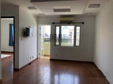 CC Bến Vân Đồn 12 triệu, 2PN, NTCB, ngay trung tâm, view đẹp, tầng cao, gọi: 0938231076Oanh)