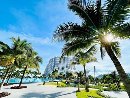 Chính chủ cho thuê căn hộ LIB tầng 10 Arena Cam Ranh view Đầm Thủy Triều, biển giá 5tr/tháng