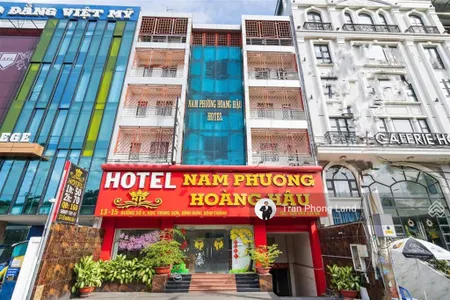 Chính chủ gửi bán khách sạn 2 mặt tiền 810 đường số 7 và 1315 đường số 4, bình chánh, 0938 140 ***