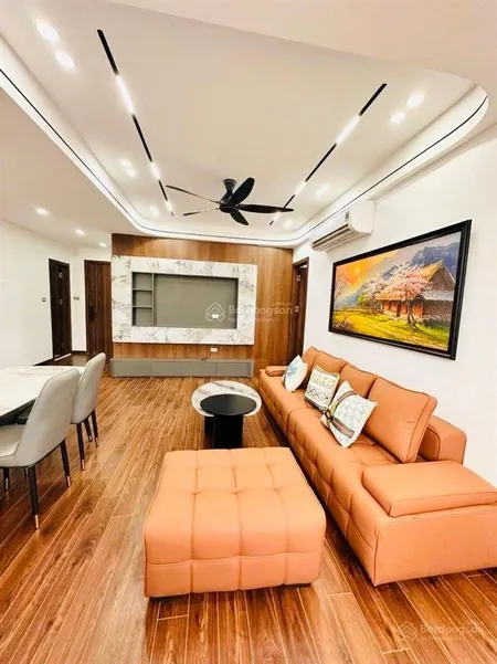 Bán gấp căn hộ chung cư mặt phố vũ phạm hàm, hà nội, 51, 46 m2, 2 ngủ, 1 wc, giá 5,75 tỷ.