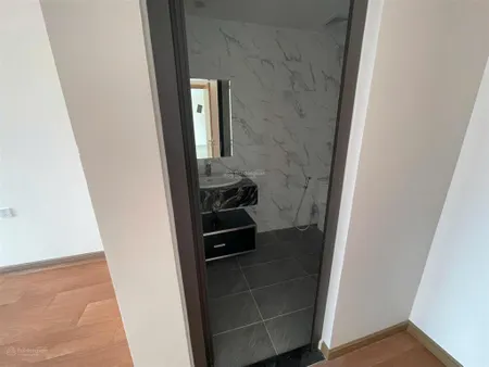 Vtcp căn 2pn 2wc 87m2 bàn giao hoàn thiện cơ bản nhà mới 100% giá tốt ở hiện tại