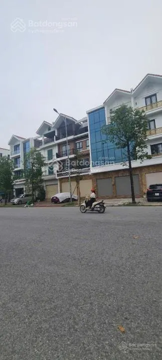 Chính chủ bán đường 30m kđt phú lương văn phú 90m 5 tầng mt 7,2m