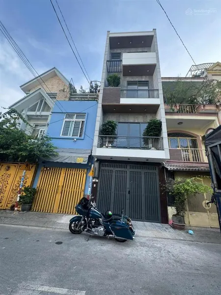 Bán nhà 4 tầng có thang máy khu cư xá ngân hàng q7 62m2, nội thất cao cấp, sát mt đường lâm văn bền