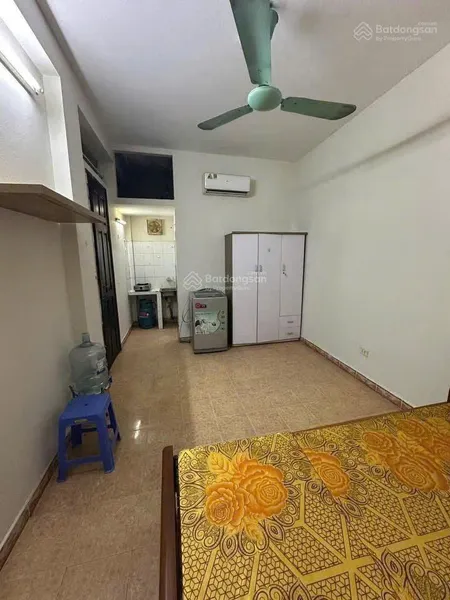 Nhà ngách 9 ngõ 252 tây sơn giá 2,5tr đến 4,5tr