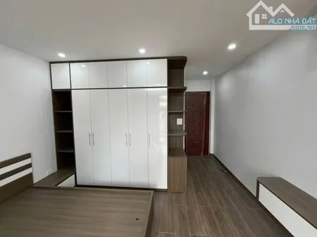 Cho thuê căn hộ full đồ, có thang máy, Bát Khối, Tư Đình - 35m², khép kín - 5.5 triệu/thán