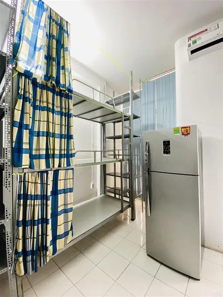 Ở ghép giường tầng bao điện nước, để xe 1tr3 gần huflit, sư phạm, cao đẳng kinh tế, vlu, khtn, ueh