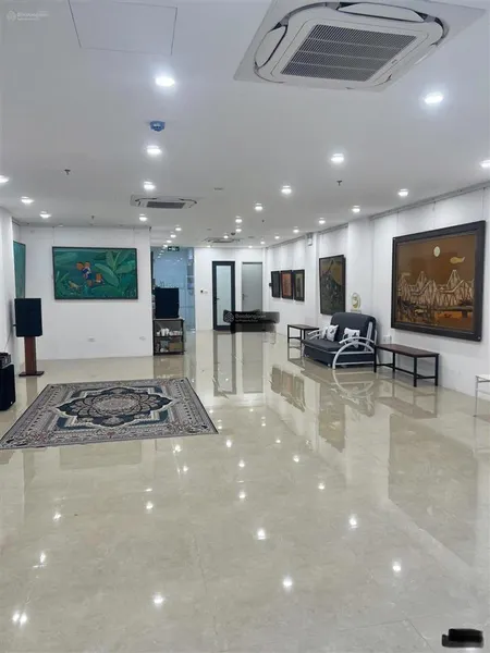 Cho thuê nhà mặt phố tôn đức thắng, dt 120m2x3 tầng, mt 6.7m, giá 105tr, 0968 896 ***