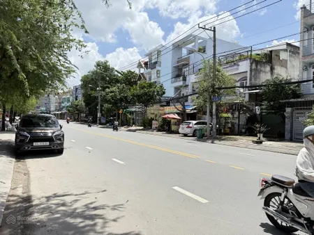 Bán nhà mặt tiền đường man thiện. gần chợ đêm. 4 tầng. 132m2. chỉ 17.5 tỷ.