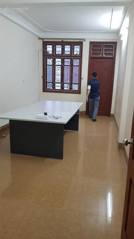Cho thuê nhà văn quán chiến thắng 45m2, 5 tầng, 16tr ô tô đỗ cửa