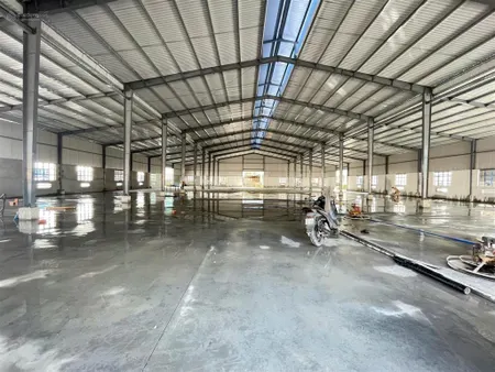Cho thuê kho + sân bãi 10.000m2 quốc lộ 1a diên phú diên khánh đầy đủ pccc theo quy định