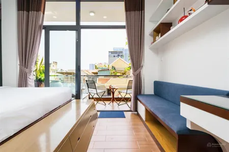 Cho thuê phòng có nội thất ban công cửa sổ lớn ngay công viên 23/9 quận 1