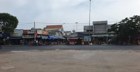 Cho thuê nhà 2 mặt tiền quốc lộ 55 và chợ bưng riềng