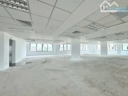 Danh sách văn phòng cho thuê tại Đà Nẵng – Diện tích 180–300 m², phù hợp cho 30–60 nhân sự