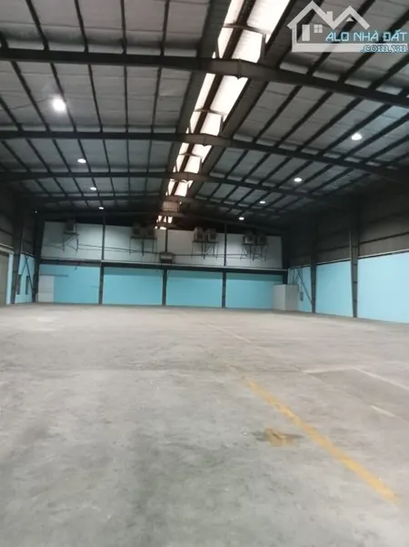 cho thuê kho CCN lai xá hoài đức. DT. 500m và 800m cao 10m có bảo vệ, xe containr vào kho