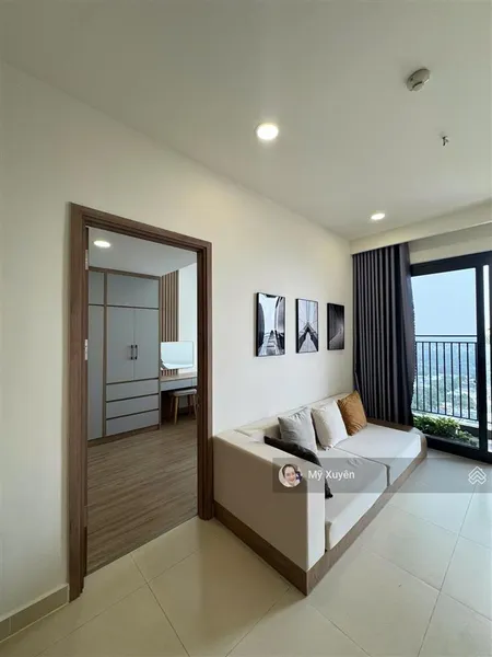 Bán ch 69m2 đầy đủ nội thất tầng caoview phố