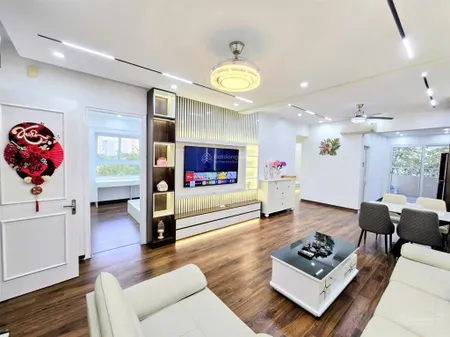 Bán căn hộ ct20 kđt việt hưng long biên, căn góc 102m2, 3pn, 2wc ban công đn mát mẻ
