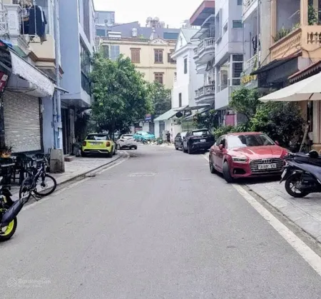 Cực đẹp, bán nhà khu vĩnh phúc, phân lô ô tô tránh, 10 tầng kinh doanh chỉ 23 tỷ