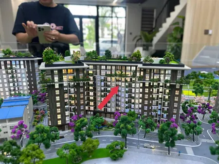 Bán căn 2pn toà e4 view công viên nội khu ở trung tầng eco riverside giá hấp dẫn