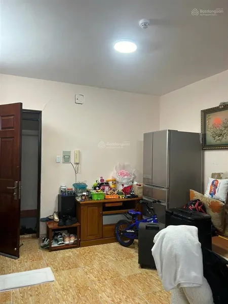 Bán căn hộ lakeside 68,5m2,2pn,1wc giá 2tỷ550tr.call 0989 116 *** mr hà.