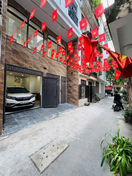 *bán gấp* nhà mới 6 tầng thang máy phố tứ liên, ngõ ô tô vào nhà, cách phố 20m, gần hồ tây. mt 4.6m