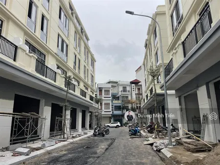 Nhà 5 tầng khu tđc cây đa 75m2 ngang 5m nhà mộc đã hoàn thiện mặt tiền