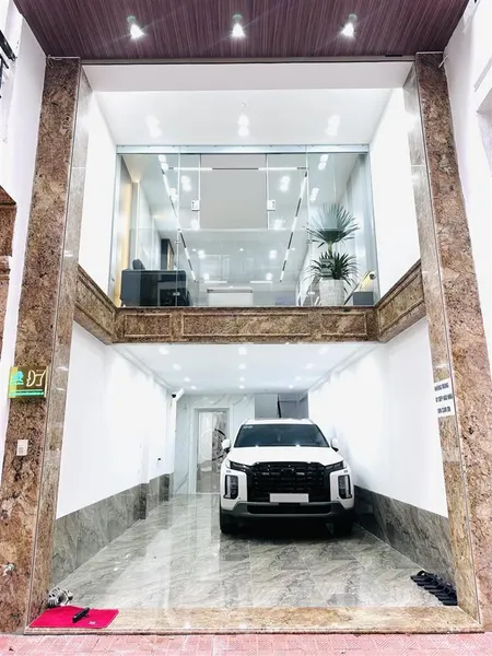 Bán nhà đền lừ,hoàng mai, 50m2x6t,mt 4,1m nở hậu,19,8 tỷ,gara ôtô,thang máy,full nội thất,2 thoáng