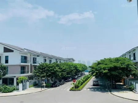 Cần bán biệt thự dương nội. hướng đông nam. sổ đỏ sẵn sàng giao dịch. 0983 983 ***