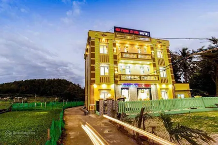 Văn phòng giao dịch bđs quang vinh chào bán khách sạn 19 phòng siêu vip của đảo giá bán nhanh 6tỷ6