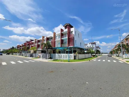 Chính chủ bán lỗ 2 căn nhà tại dự án sun casa tp mới, tp hcm giá 2tỷ950 / sổ hồng riêng