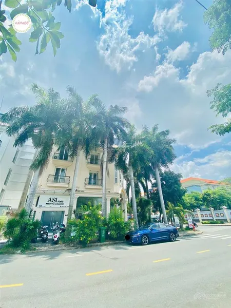 Định cư nước ngoài cần bán gấp nhà nam thông 3 (270 m2) phú mỹ hưng. 0902 719 ***